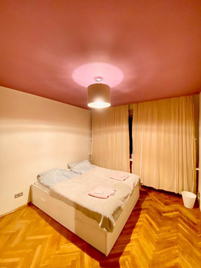 Entire In A Super Location - Cheap Monthly Rate Apartament *